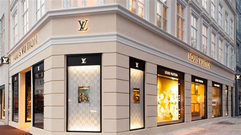 louis vuitton w shop|louis vuitton store online.